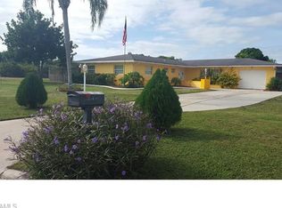 220 Maple Ave S, Lehigh Acres, FL 33936