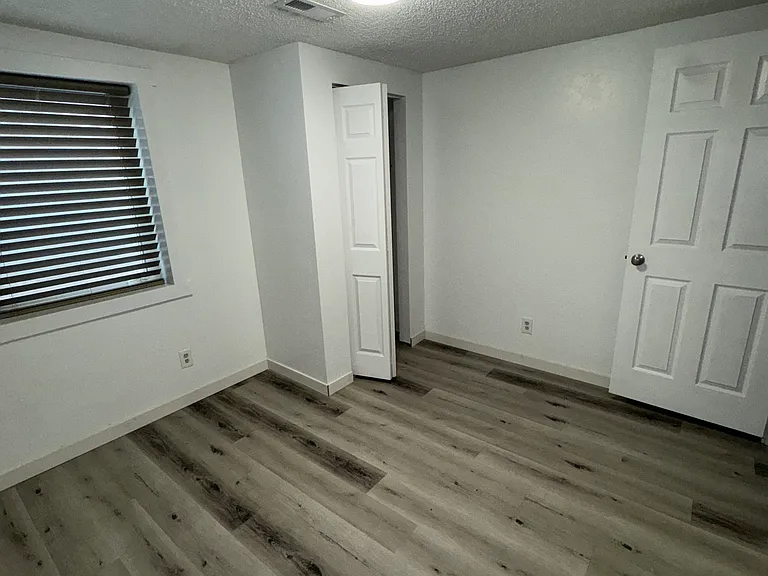 8324 W Westchester Ave — Photo 21