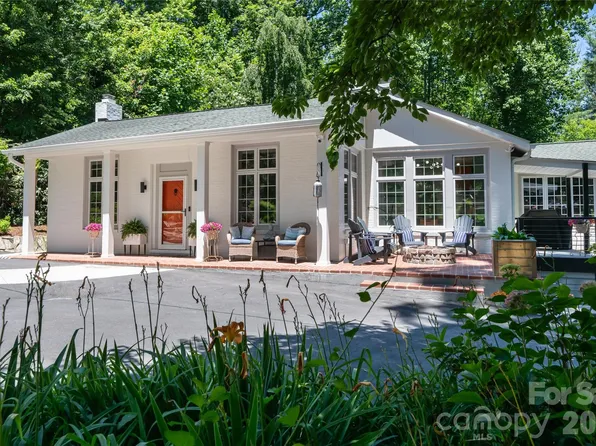 2511 Kanuga Rd, Hendersonville, NC 28739