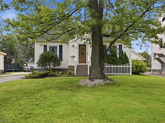 3rd image of 187 Trumbull Ave SE