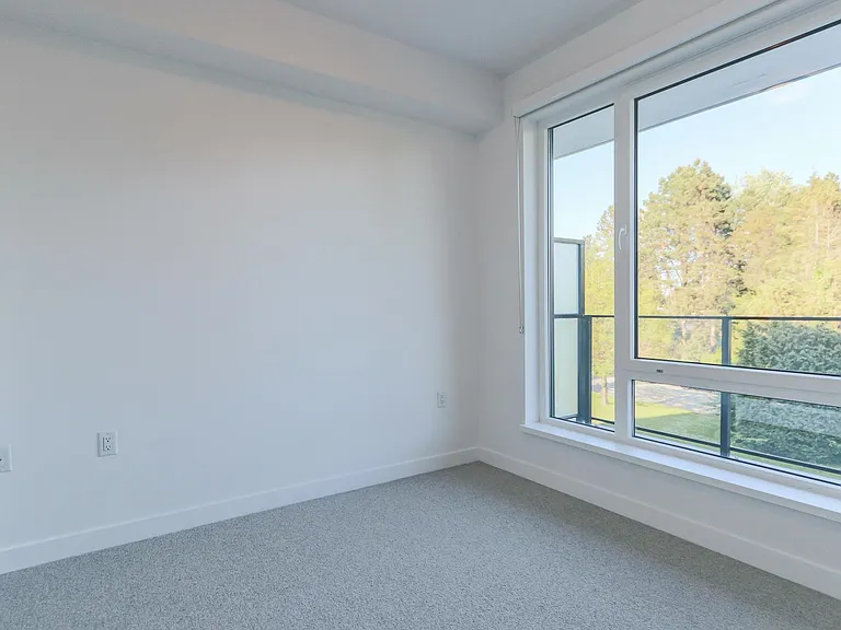 6859 Cambie St #307 — Photo 12