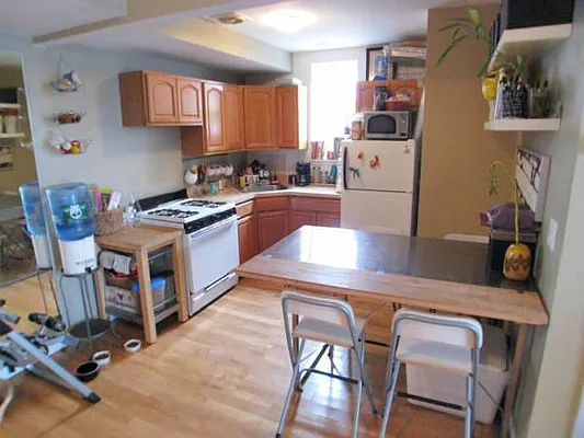 Rented by Level Group | media 26