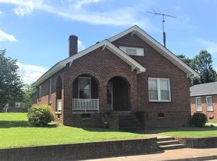 405 Abbott Ave, Greenwood, SC 29646