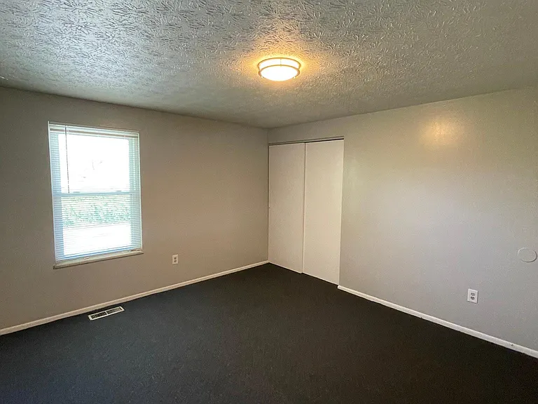 859 Moon Rd #PET FRIENDLY — Photo 20