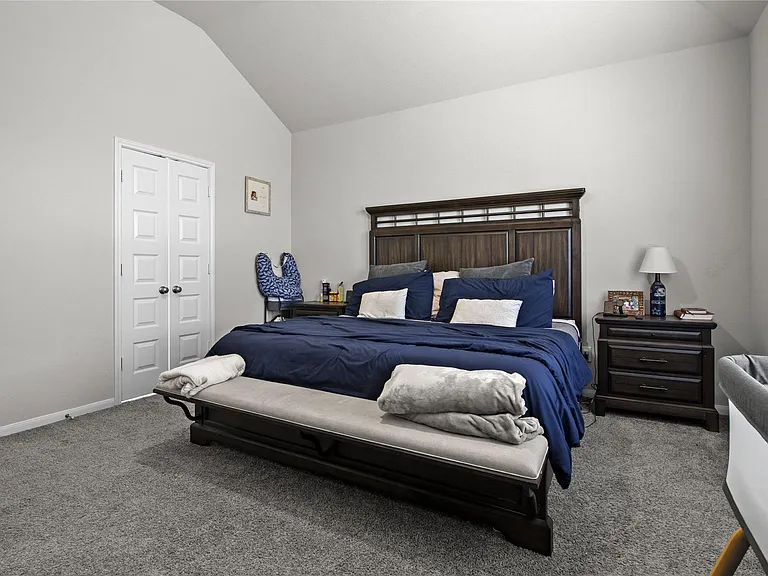 622 Little Cypress Ln — Photo 12