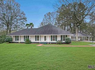 7135 Bear Cave Rd, Denham Springs, LA 70706