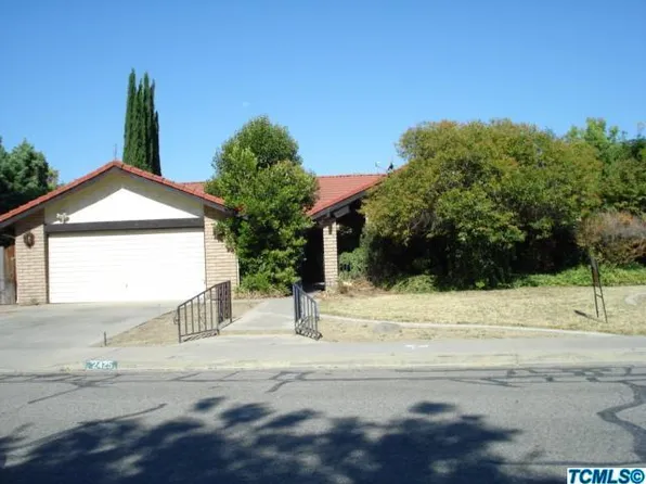 2425 S Sowell Street, Visalia, CA 93277