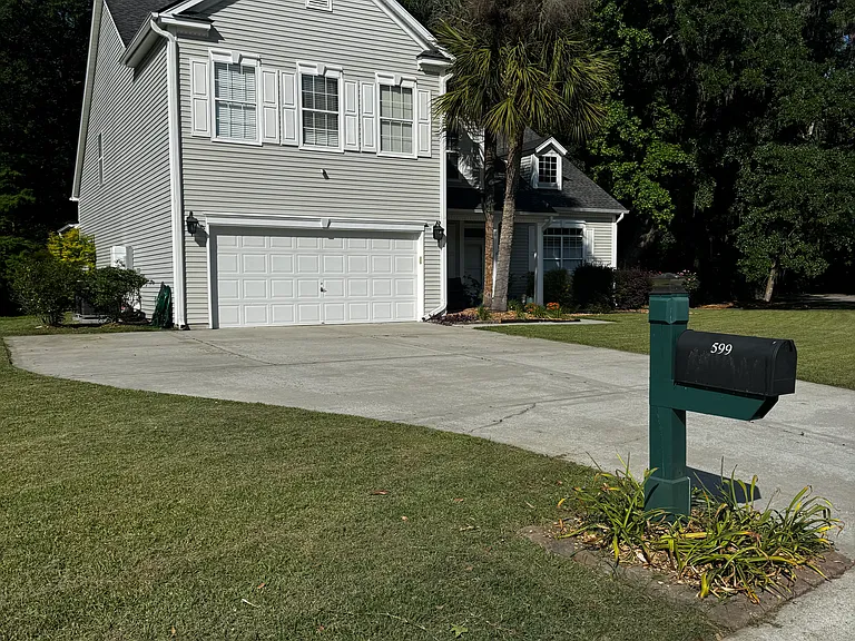 599 Pointe Of Oaks Rd — Photo 3