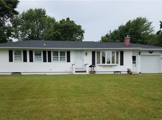 105 Aleta Dr, Rochester, NY 14623