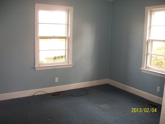 5th image of 1411 W Chaloner Dr