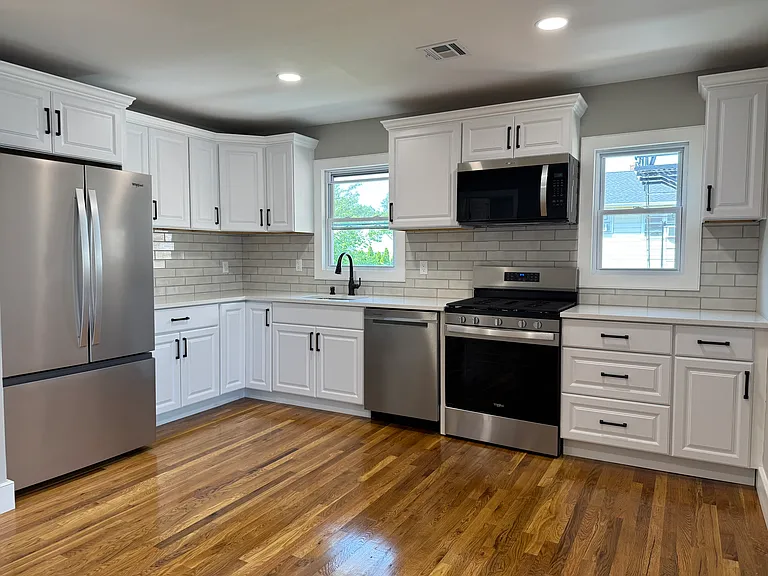 203 Westervelt Pl #2 — Photo 8