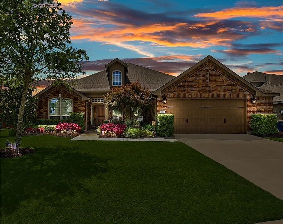 1st image of 421 Fairland Dr