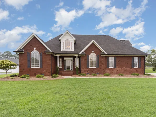 201 Eagles Pointe Dr, Goldsboro, NC 27530