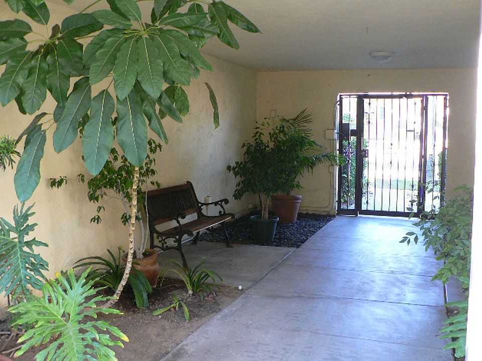 Building Photo 3