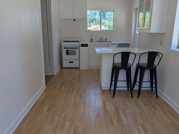 350 Primrose Ln, Watsonville, CA 95076