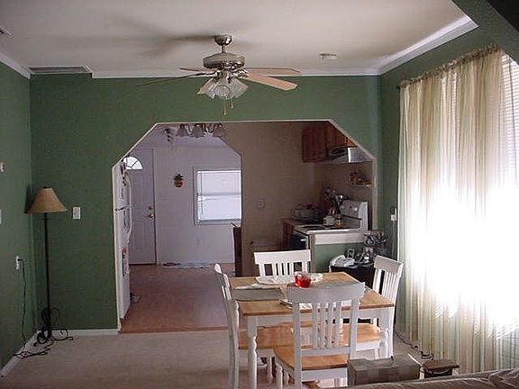 Diningroom/Kitchen