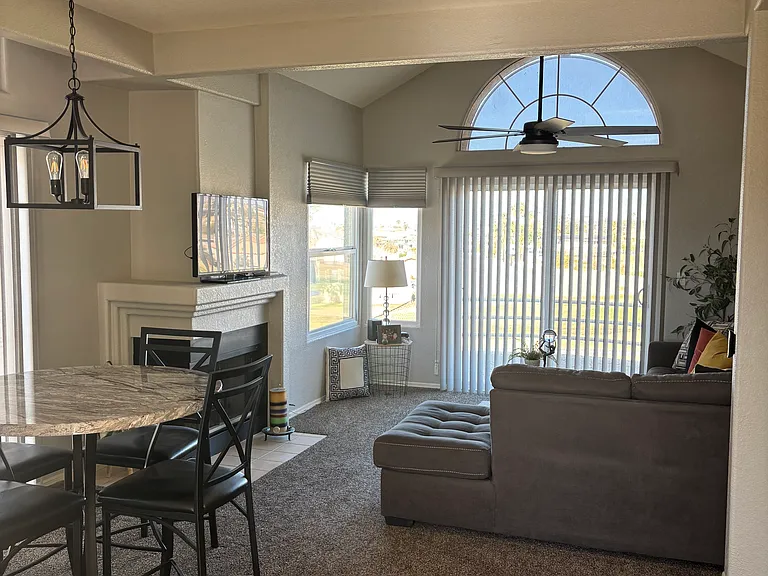 420 Acoma Blvd S #31 — Photo 4
