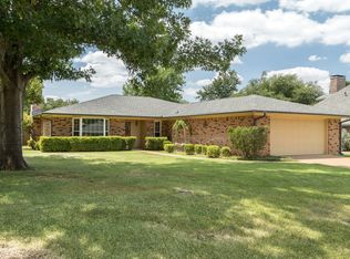 2302 Hide A Way Cir, Denison, TX 75020