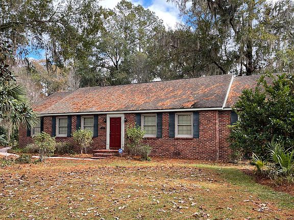 2nd image of 1795 SW McFarlane Ave