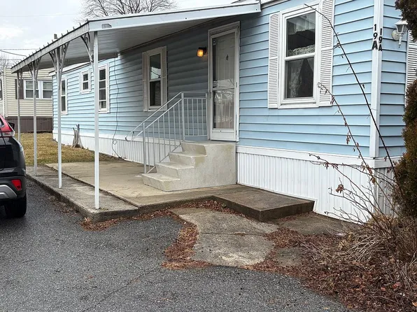3350 Airport Rd Trailer 19A, Allentown, PA 18109