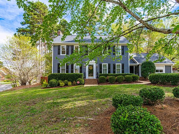 2nd image of 6208 Gainsborough Dr