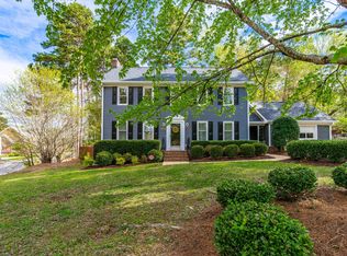 6208 Gainsborough Dr, Raleigh, NC 27612