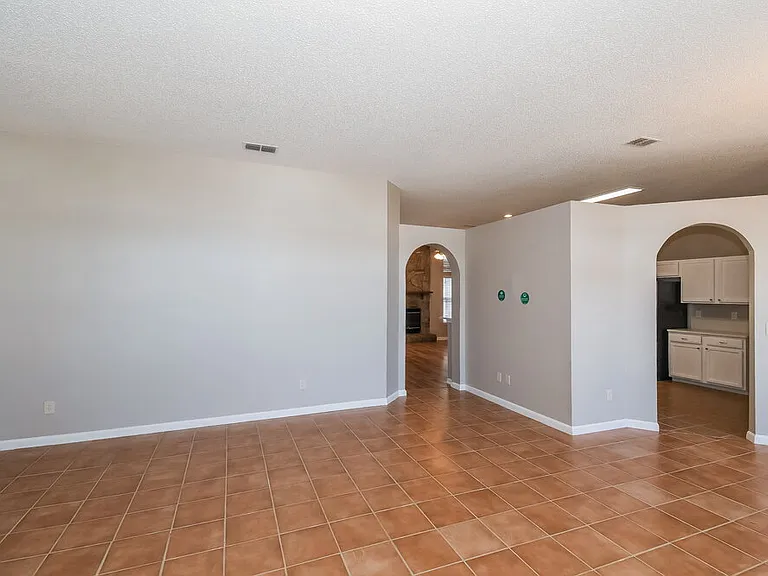 13146 Staffordshire Dr S — Photo 6