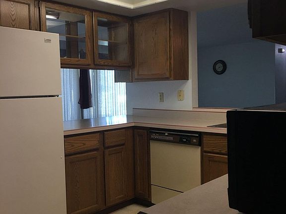4th image of 6787 Hollister Dr