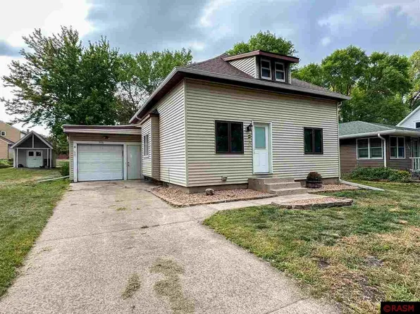 506 N Main St, Winthrop, MN 55396
