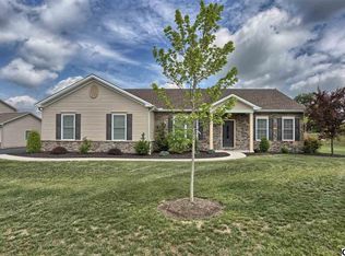 7082 Beaver Creek Rd, Harrisburg, PA 17112