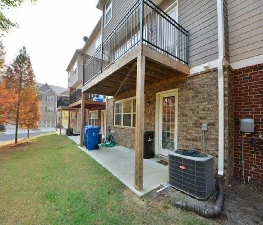 4 bed, 3.5 bath, 2448 sqft, $3,000 — Photo 4