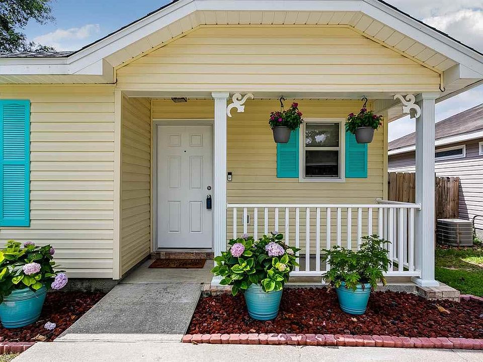 1st image of 1015 Towle Cir