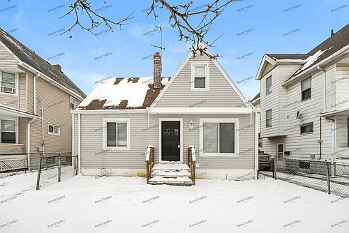 2192 W 100th St Photo 1