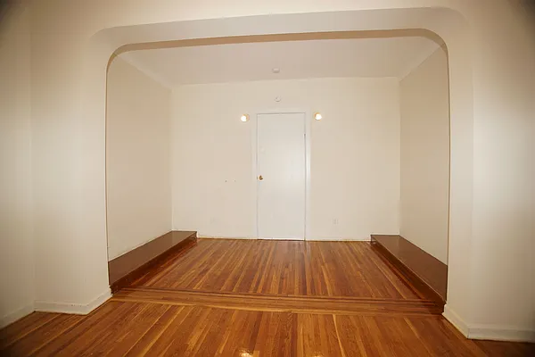 Rented by Norman Raindel, LREB | media 59