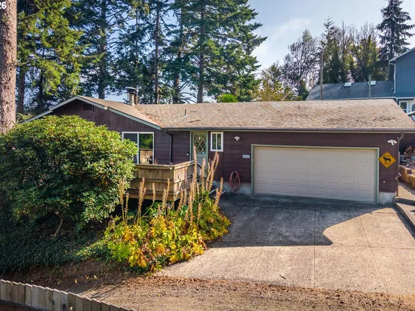 1646 Coos River Hwy, Coos Bay, OR 97420