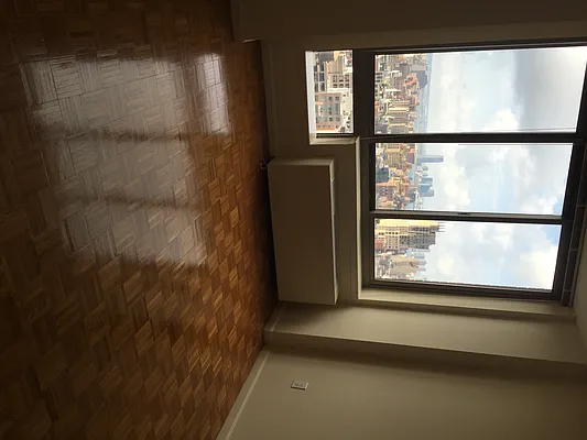 Rented by Chelsea Tower | media 23