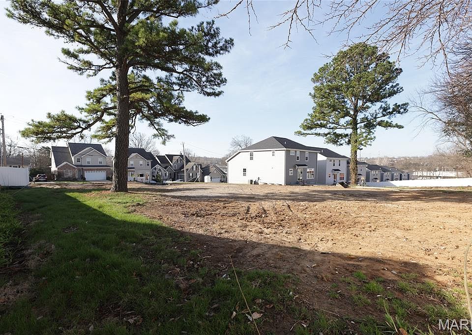 2nd image of 9219 Merritt Ave