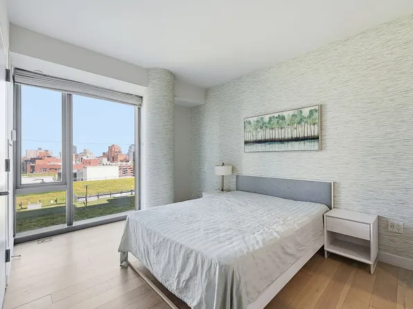 131-01 40th Rd #11A, Flushing, NY 11354