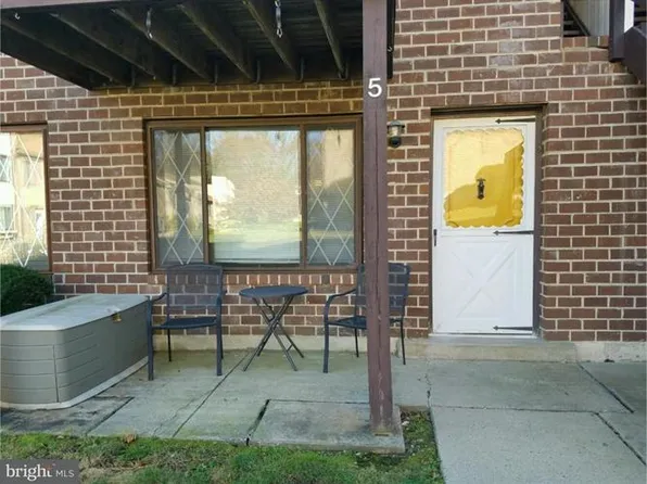 5200 Hilltop Dr #499, Brookhaven, PA 19015