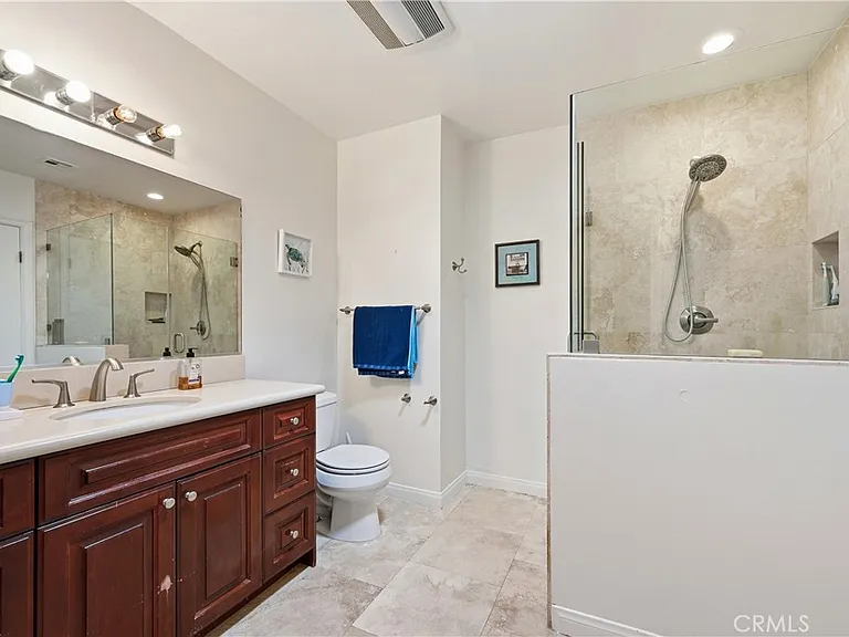 18000 Karen Dr — Photo 43