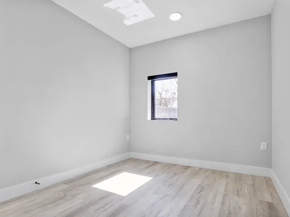 187 Culver Avenue image 5 of 16