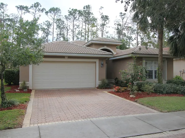 2322 Butterfly Palm Dr, Naples, FL 34119