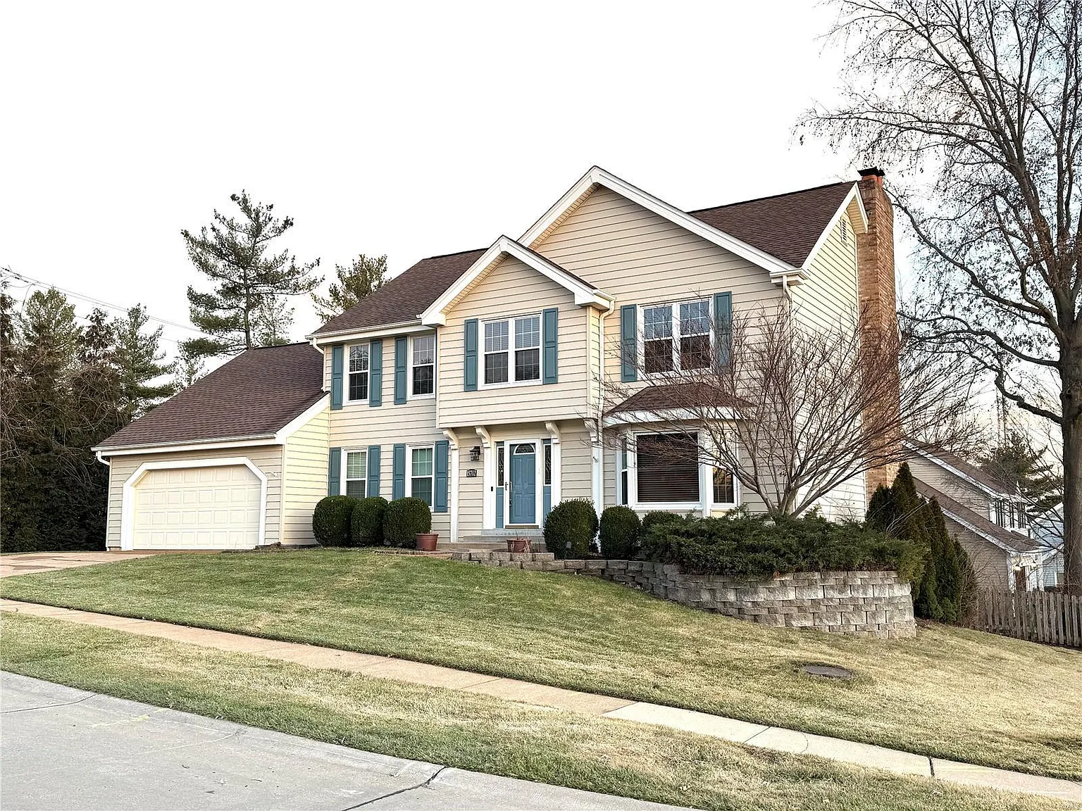 15702 Summer Ridge Dr photo 1
