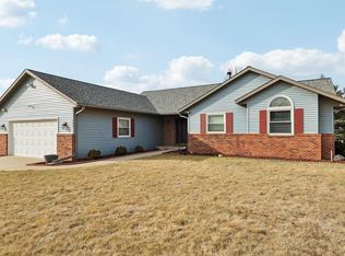 104 Sandridge Trl, Sun Prairie, WI 53590