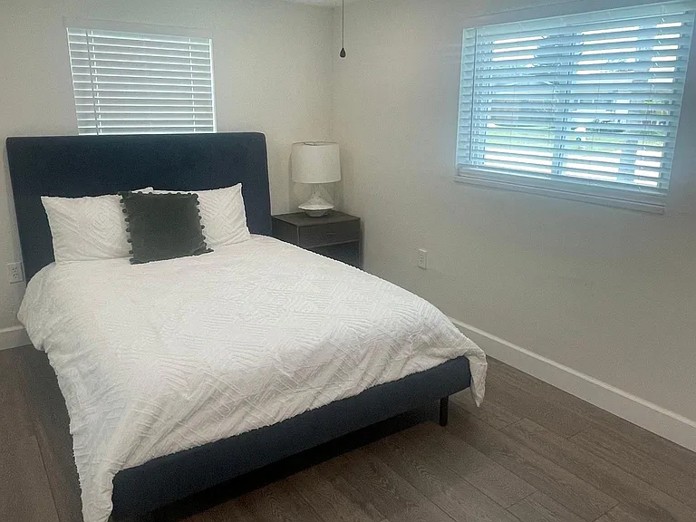 Queen Bedroom