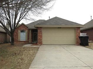 12320 SW 11th St, Yukon, OK 73099