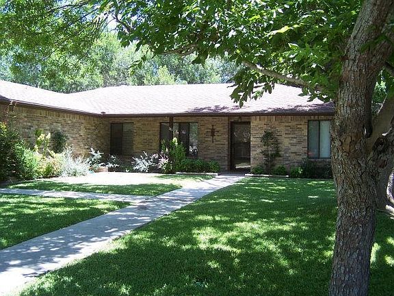 2nd image of 211 Erin Dr