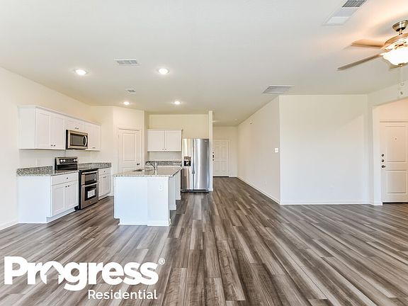 5th image of 763 Oakhurst Dr