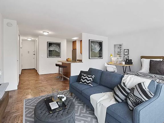 5th image of 300 E 33rd St APT 1H