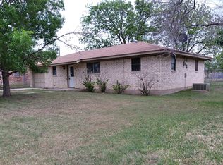 1704 Tulane Dr, Brownwood, TX 76801